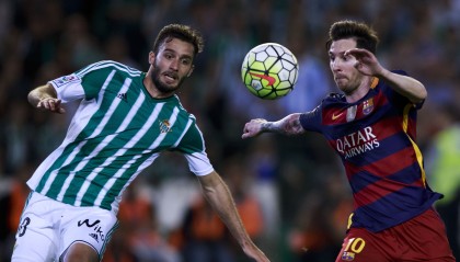 皇家马德里球星转会传闻：阿隆索战术分歧引离队风波